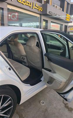 تۆیۆتا کامری